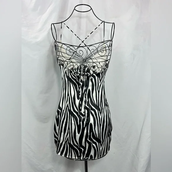 White Fox black and white zebra print halter mini dress size XS - Picture 7 of 13